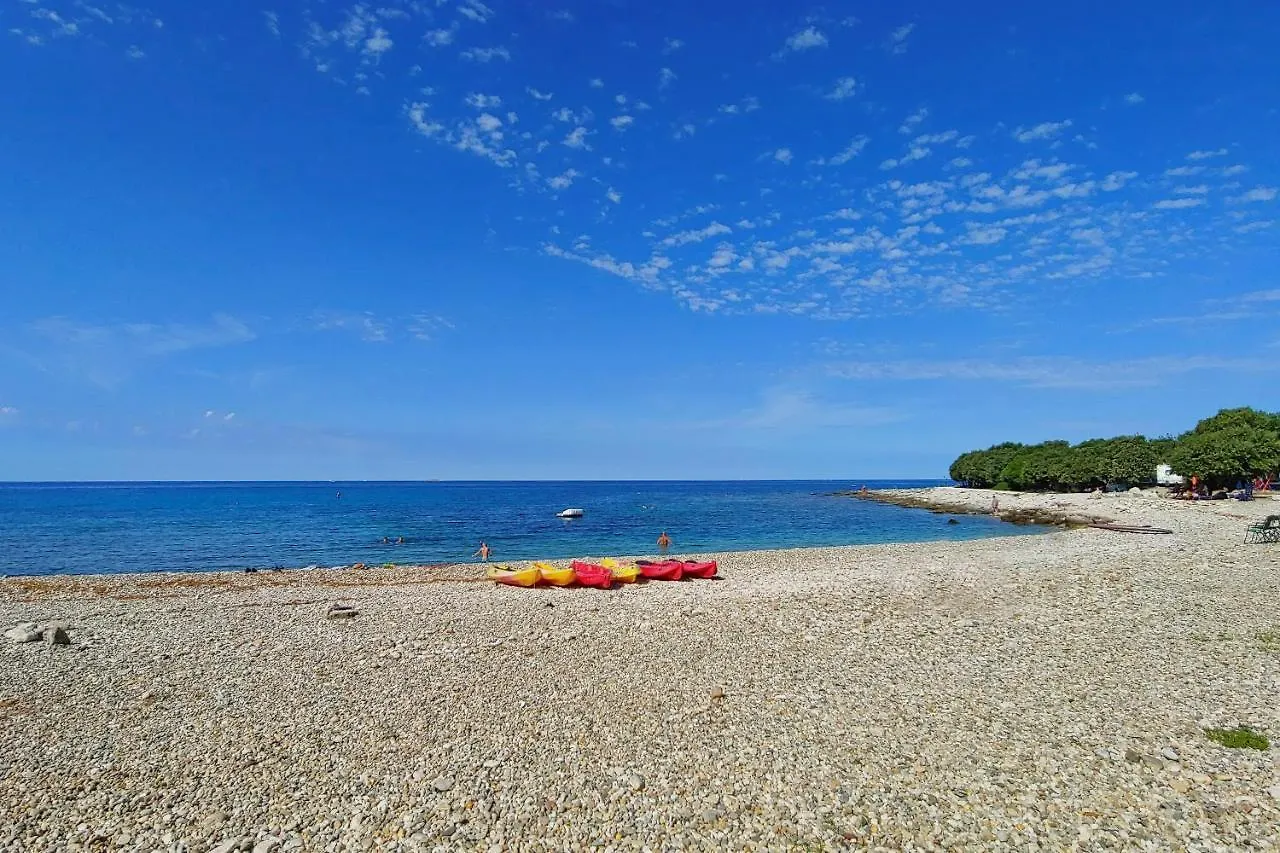 ***** Holiday park Luxury Glamping Beach Villas Porto Bus Bale Croatia