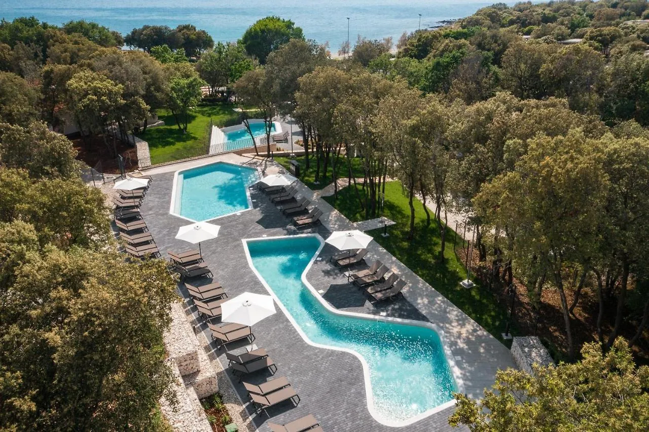 Luxury Glamping Beach Villas Porto Bus Bale 5*,  Croazia