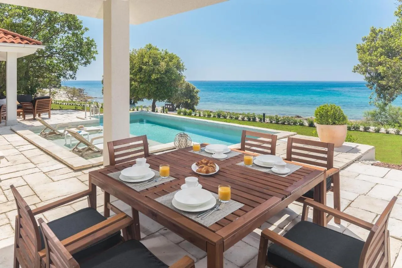 Luxury Glamping Beach Villas Porto Bus Bale Aldeamento Turístico