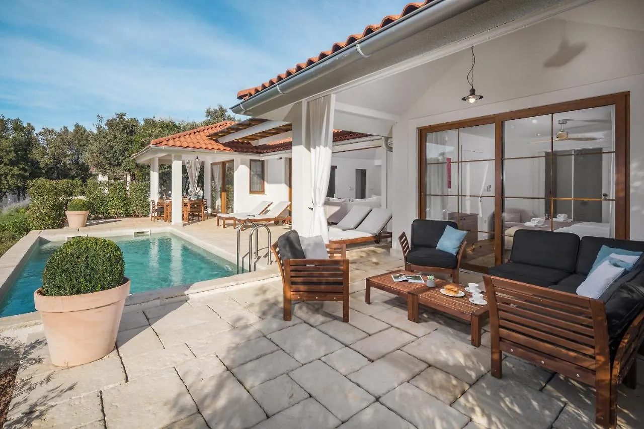 Luxury Glamping Beach Villas Porto Bus Bale